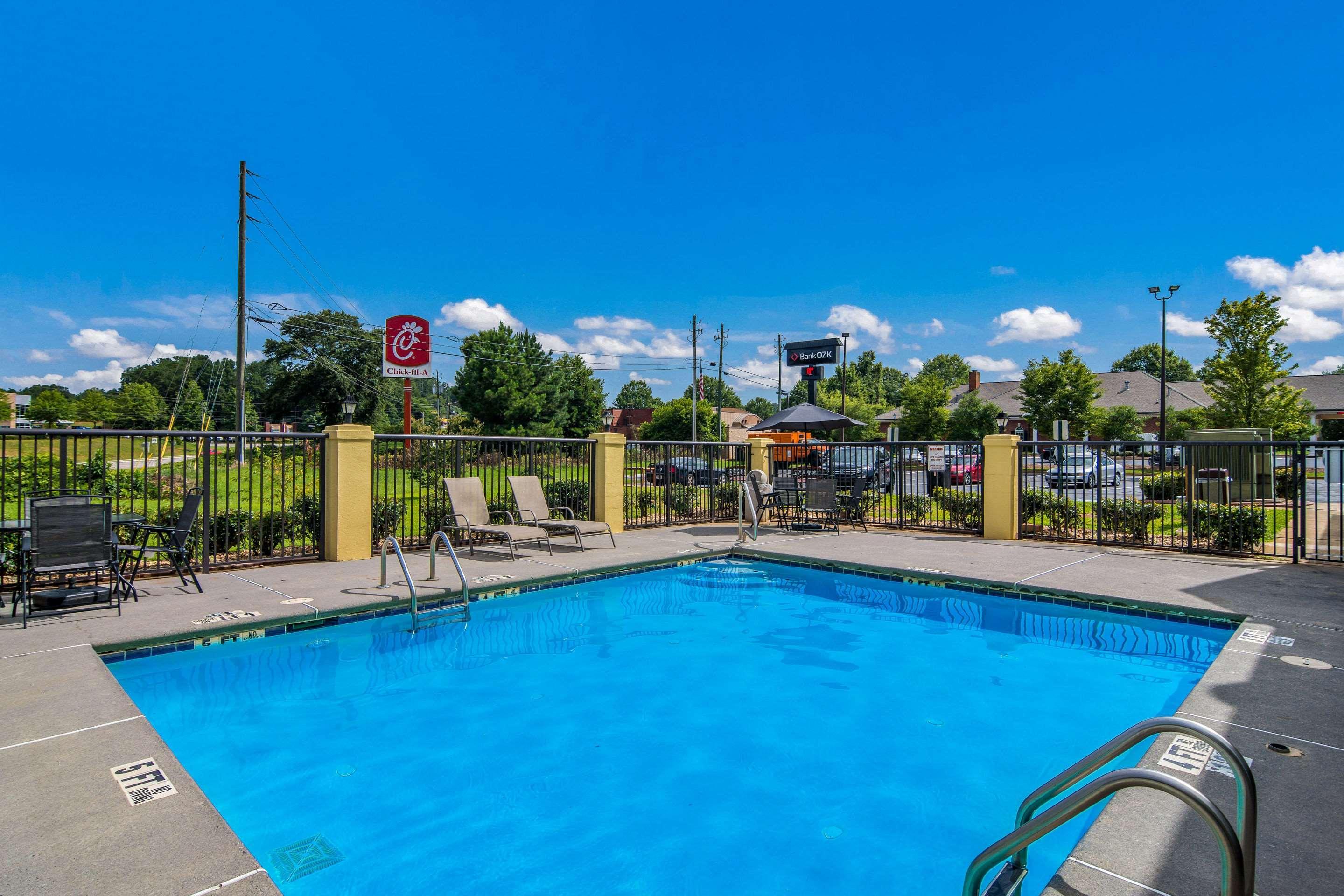 Quality Inn & Suites Canton, Ga المظهر الخارجي الصورة